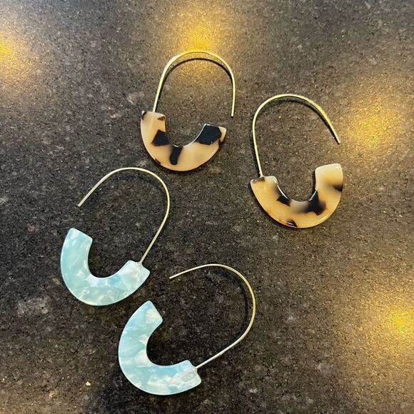 Jewelry - Set of Earrings 2 Pair Blue & Tan Open Hoop Bohemia Tortoise Shell